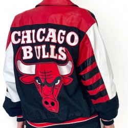 Chicago Bull Varsity Jacket for Men – Retro Style '90s Vintage-Inspired Bomber