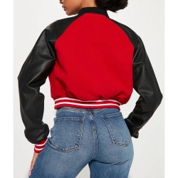 Women’s Chicago Bulls Cropped Varsity Jacket Women’s Chicago Bulls Cropped Varsity Jacket