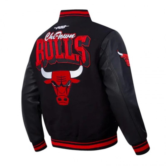 Chicago Bulls Team Badge Classic Rib Varsity Jacket